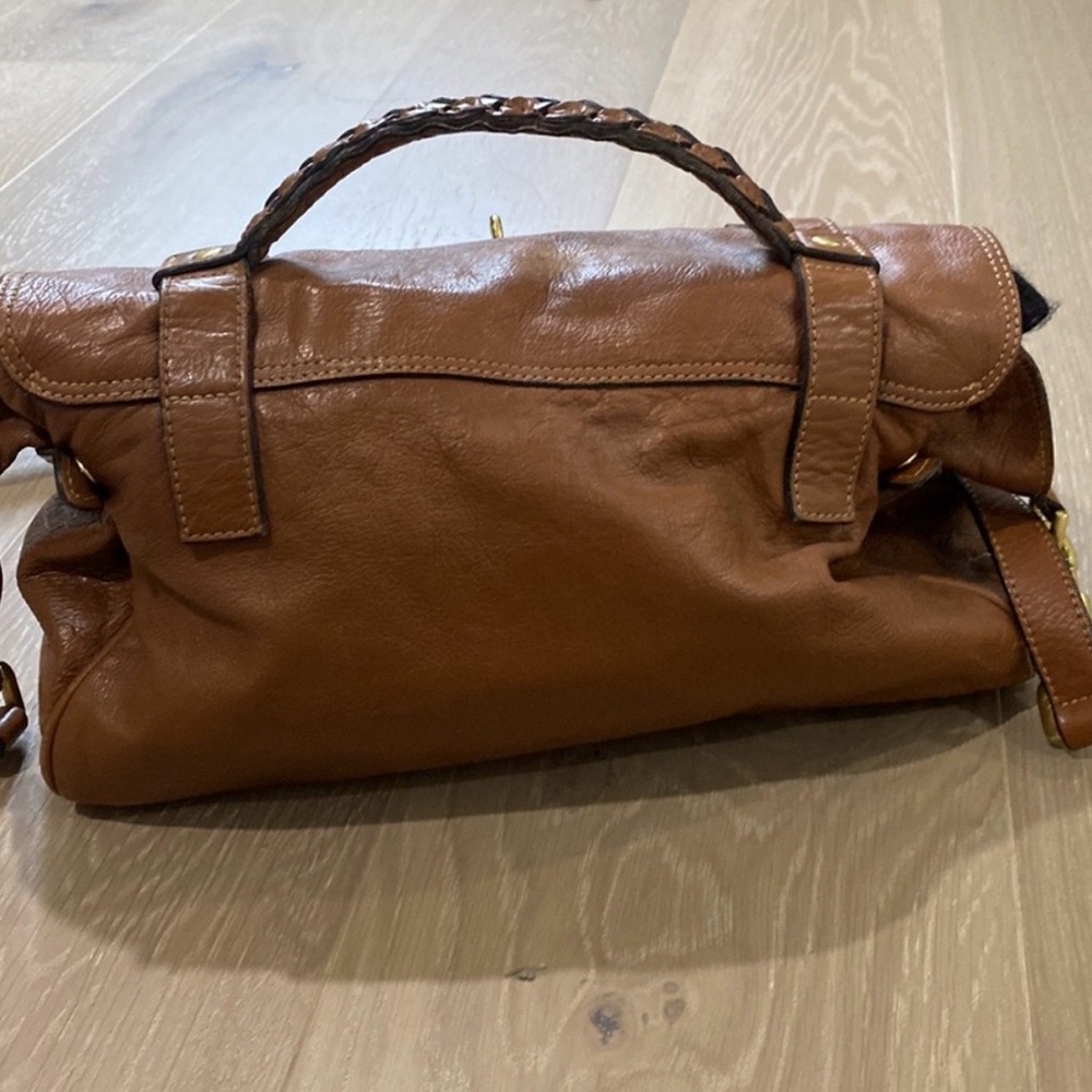 Mulberry Alexa Tan Leather Crossbody Bag with Gold Hardware - Picture 2 of 15
